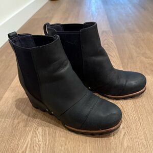 Sorel Women’s Lea Boots